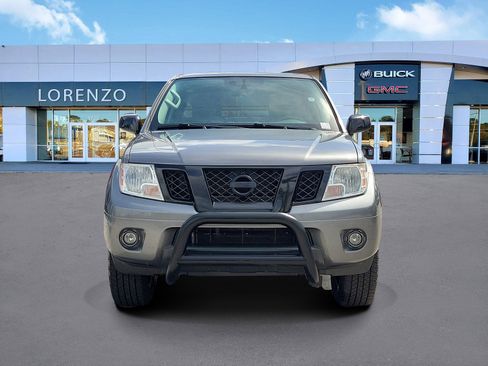Used 2020 Nissan Frontier SV w/ Midnight Edition Floor Mats image 2