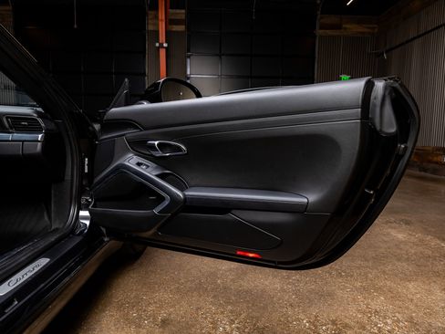 Used 2016 Porsche 911 Carrera image 28