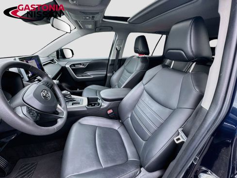 Used 2023 Toyota RAV4 XLE Premium FWD image 29