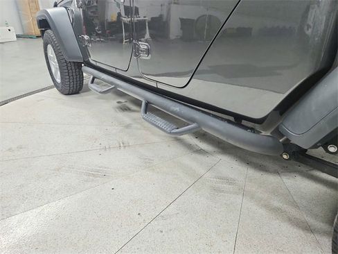 Used 2020 Jeep Gladiator Sport w/ Quick Order Package 24S image 40