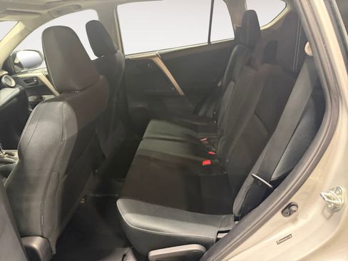 Used 2013 Toyota RAV4 XLE image 13