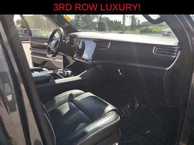 Used 2023 Jeep Grand Wagoneer L Series II AWD/4WD image 33