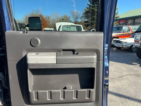 Used 2015 Ford F350 Lariat w/ Chrome Package image 14