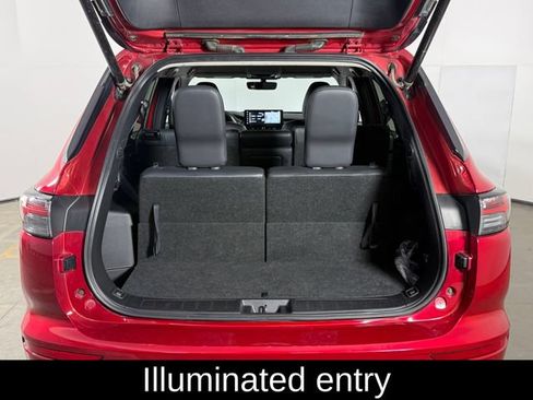 Used 2025 Mitsubishi Outlander AWD image 17