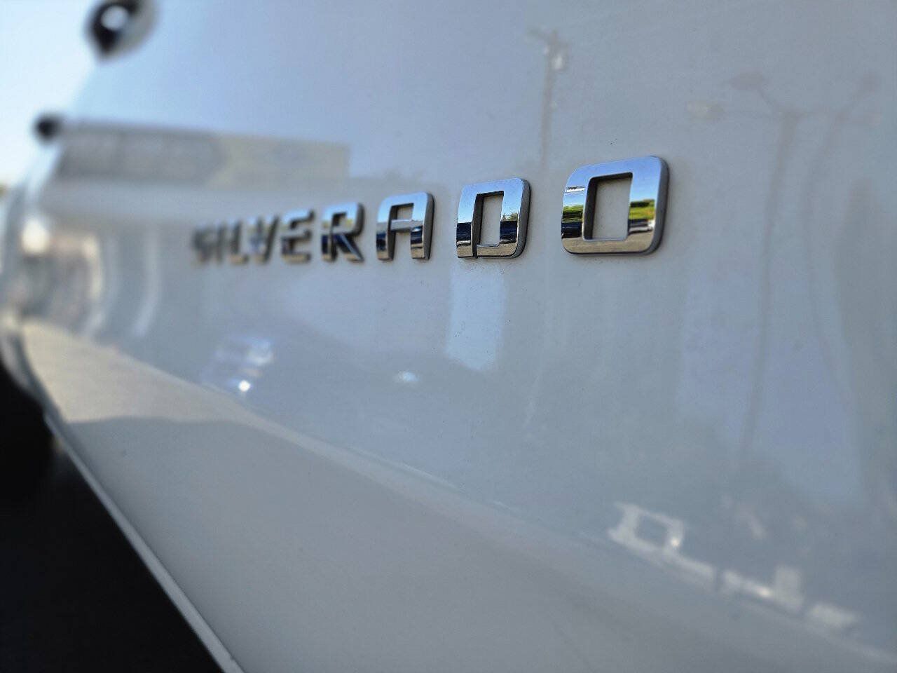 Used 2018 Chevrolet Silverado 1500 Custom RWD image 23