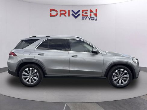Used 2020 Mercedes-Benz GLE 350 4MATIC image 3
