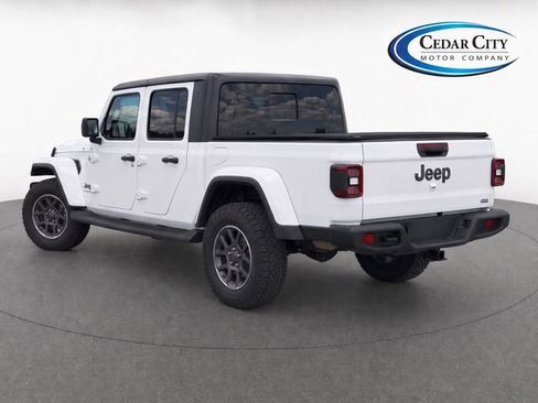 Used 2020 Jeep Gladiator Overland AWD/4WD image 3