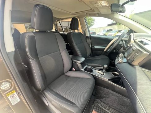 Used 2013 Toyota RAV4 XLE FWD image 41