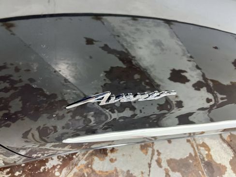 Used 2023 Buick Enclave Avenir AWD/4WD image 28