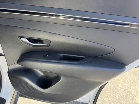 Used 2024 Hyundai Tucson SEL FWD image 11