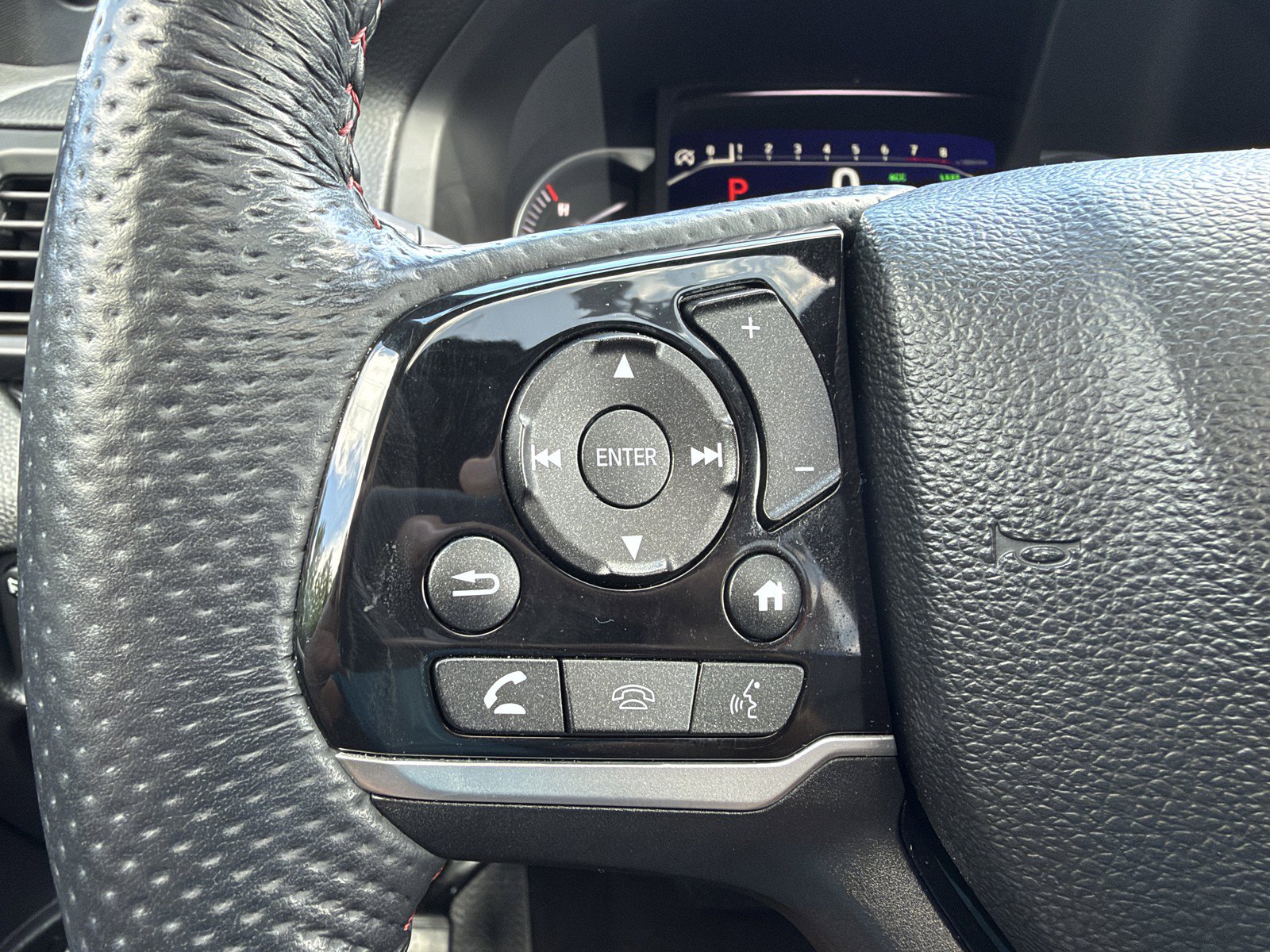 Used 2025 Honda Passport Black Edition image 19