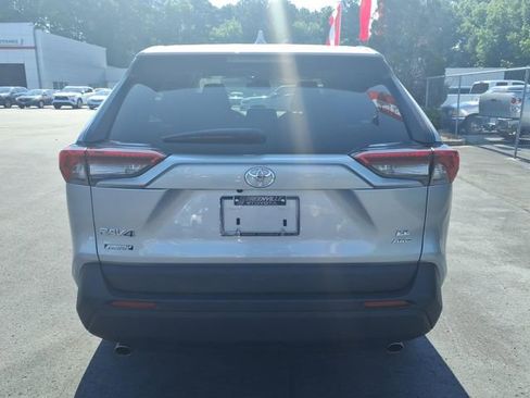Used 2023 Toyota RAV4 LE AWD/4WD image 2