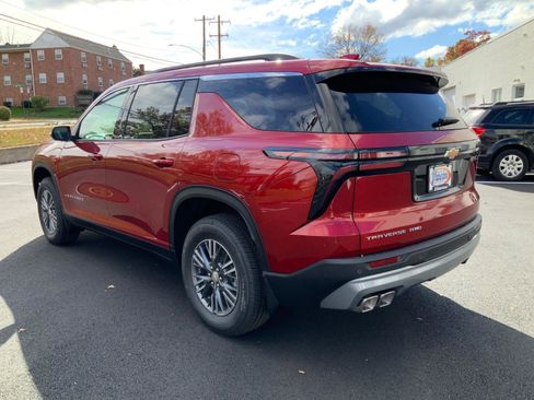 New 2026 Chevrolet Traverse LT w/ LPO, Floor Liner Package AWD/4WD image 5