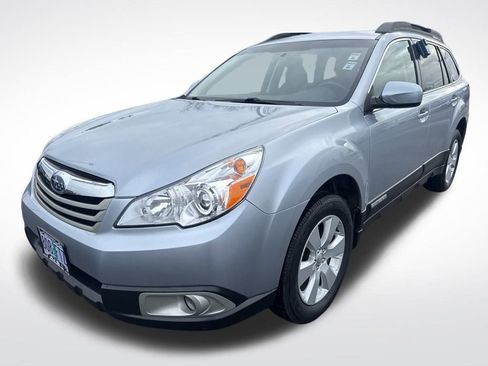 Used 2012 Subaru Outback 2.5i Premium w/ All-Weather Pkg image 3