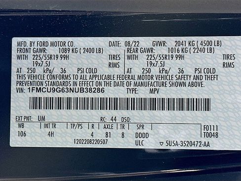 Used 2022 Ford Escape SE w/ SE Sport Appearance Package image 30