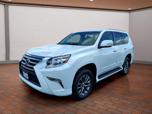 Used 2015 Lexus GX 460 Luxury AWD/4WD image 4