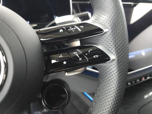 Used 2025 Mercedes-Benz E 53 AMG e 4MATIC Sedan image 13