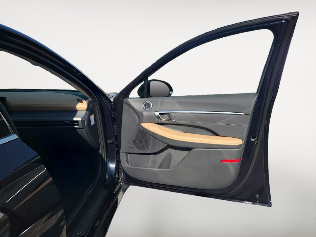 New 2026 Hyundai Sonata Limited FWD image 24