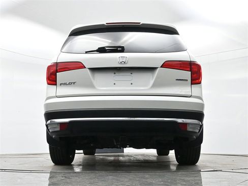 Used 2016 Honda Pilot Touring image 36