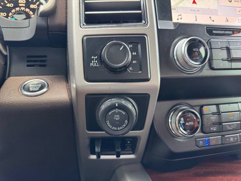 Used 2019 Ford F150 King Ranch w/ Equipment Group 601A Luxury AWD/4WD image 26