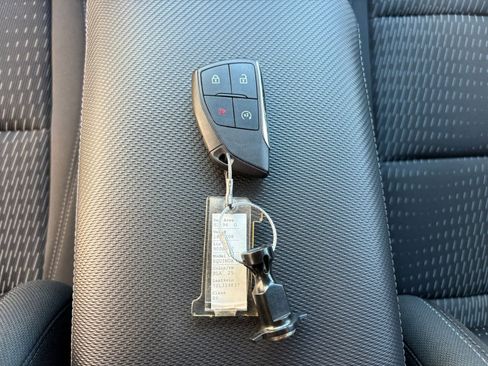 Used 2025 Chevrolet Equinox LT image 22