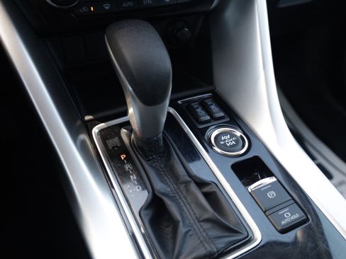 Used 2024 Mitsubishi Eclipse Cross SE AWD/4WD image 10