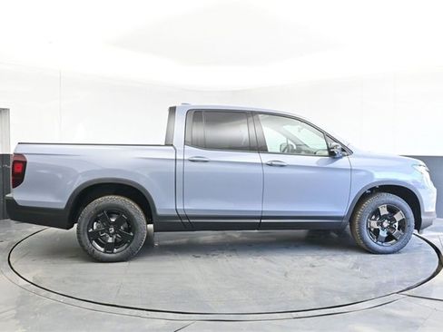 New 2026 Honda Ridgeline Black Edition image 11