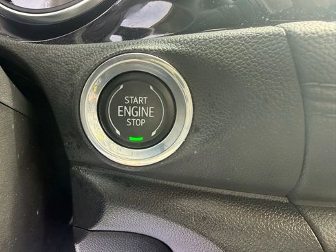 Used 2023 Buick Encore GX Essence FWD image 36
