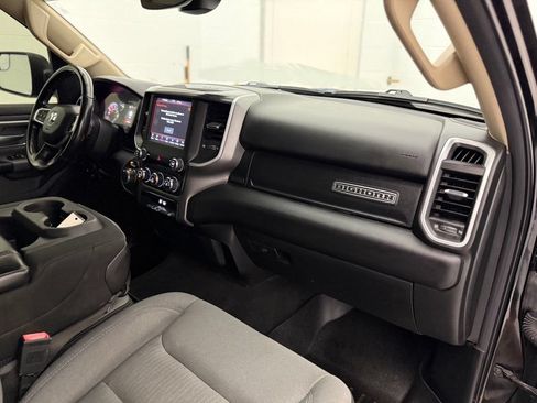 Used 2020 RAM 1500 Big Horn AWD/4WD image 36