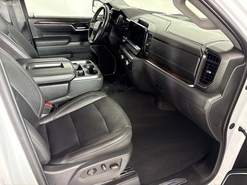 Certified 2025 GMC Sierra 1500 SLT AWD/4WD image 25