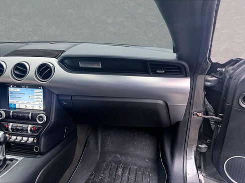 Used 2018 Ford Mustang Premium image 14