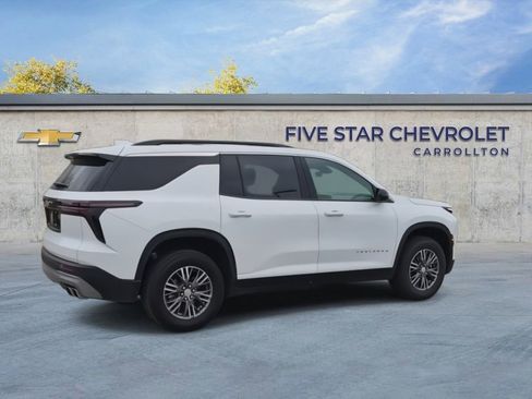 Certified 2025 Chevrolet Traverse LT image 8