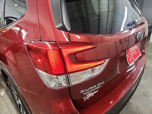 Used 2019 Subaru Forester Premium image 20