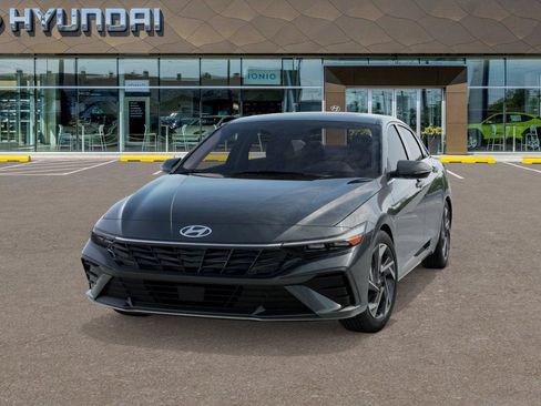 New 2026 Hyundai Elantra Limited FWD image 6