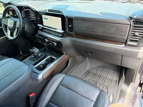 Used 2024 GMC Sierra 1500 SLT w/ SLT Premium Plus Package AWD/4WD image 30