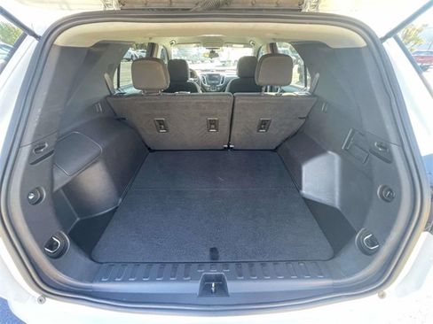 Used 2021 Chevrolet Equinox LT image 9