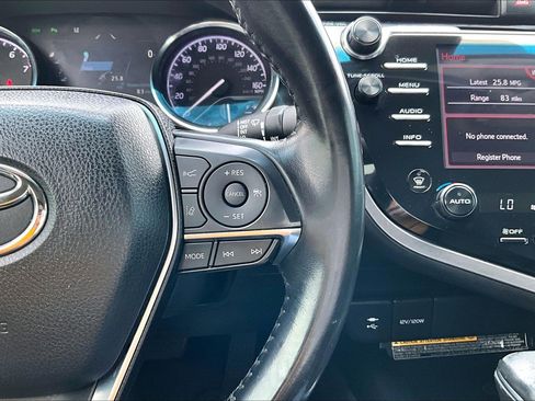 Used 2018 Toyota Camry XLE w/ Audio Package FWD image 20