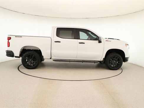 Used 2023 Chevrolet Silverado 1500 LT Trail Boss image 8