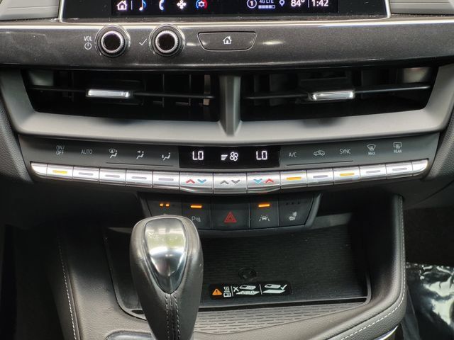 Used 2023 Cadillac CT4 Luxury w/ Cold Weather Package RWD image 17