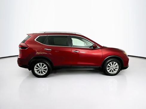 Used 2018 Nissan Rogue SV FWD image 10