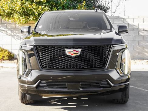 New 2026 Cadillac Escalade Sport w/ Touring Package AWD/4WD image 4