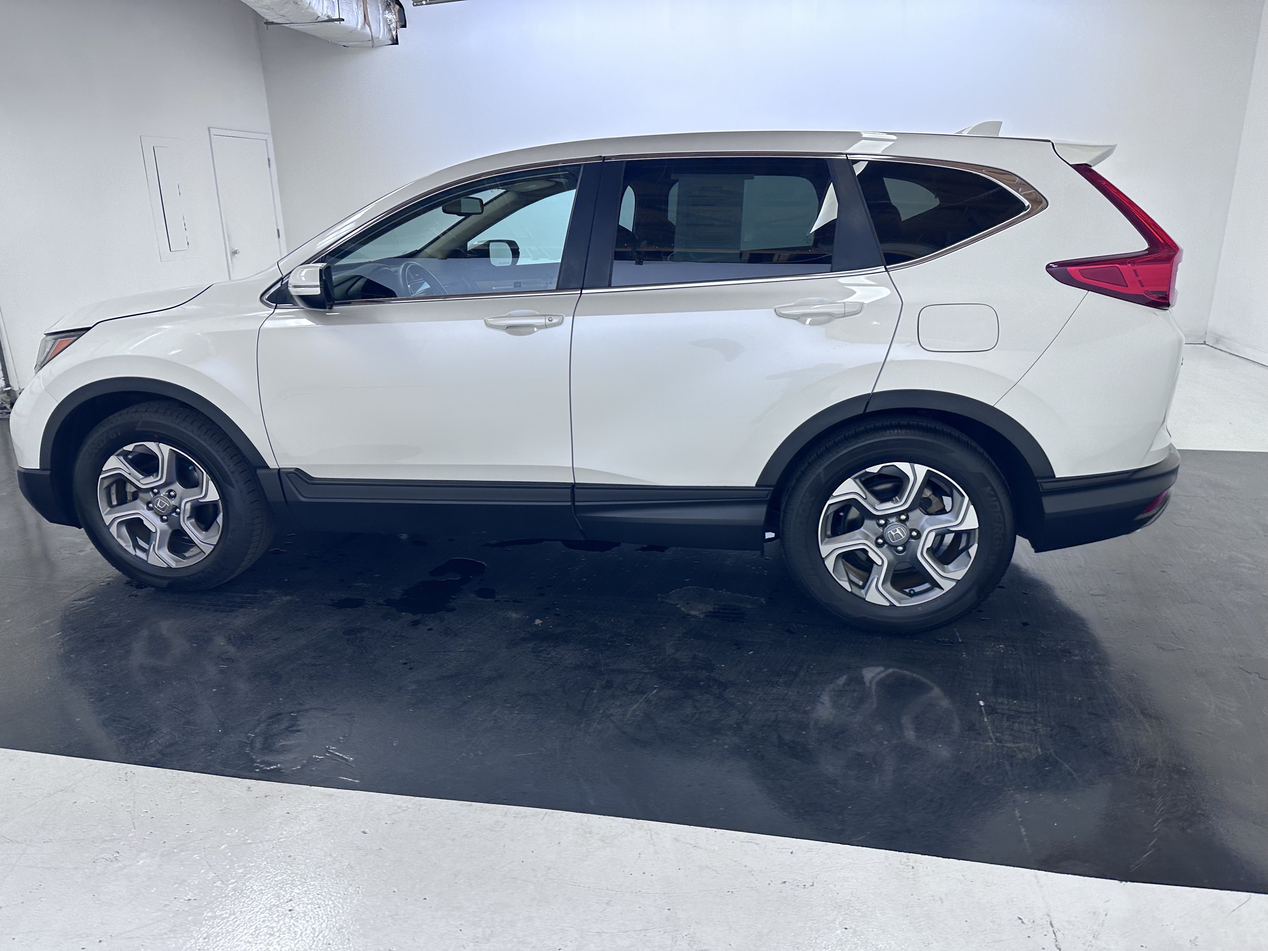 Used 2017 Honda CR-V EX-L image 11