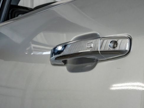 Used 2022 GMC Sierra 2500 Denali w/ Denali Ultimate Package image 37