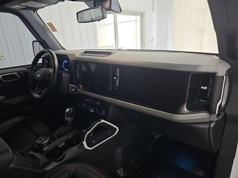 Used 2023 Ford Bronco Badlands AWD/4WD image 28