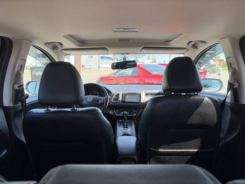 Used 2017 Honda HR-V EX-L image 11