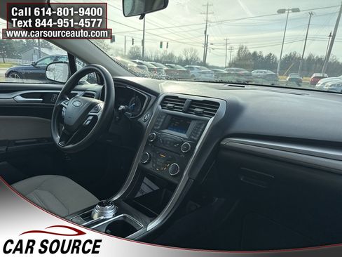 Used 2018 Ford Fusion S image 41