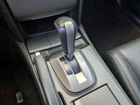 Used 2011 Honda Crosstour EX-L image 17