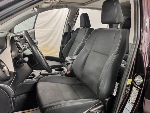 Used 2018 Toyota RAV4 XLE w/ Plus Extra Value Package AWD/4WD image 9