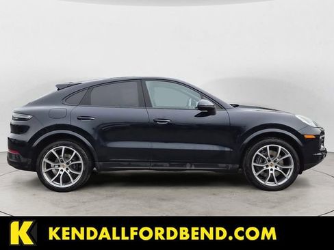 Used 2021 Porsche Cayenne Coupe image 6