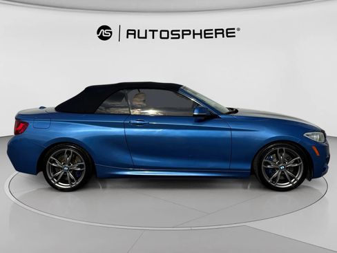 Used 2016 BMW M235i Convertible w/ Technology Package RWD image 10